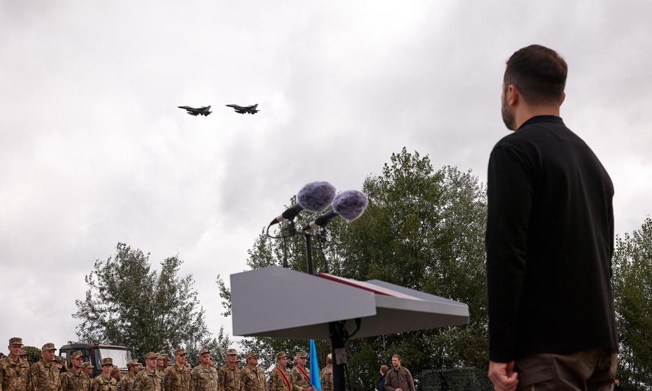 Oekraïne verliest opnieuw een F-16-gevechtsvliegtuig tijdens het afslaan van een Russische aanval