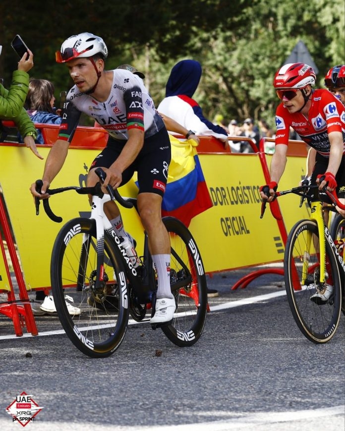 La Vuelta: Ayuso vence etapa sem alterações na luta pela geral