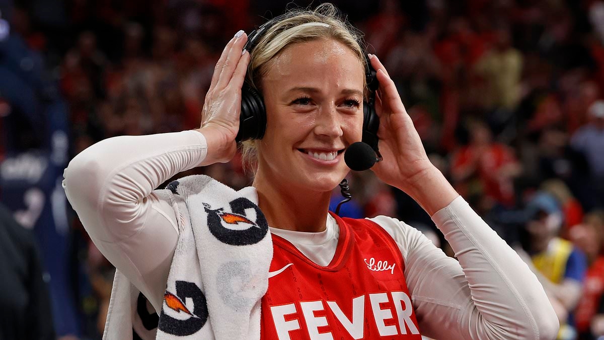 I fan affermano di sapere quale sarà il prossimo lavoro della star della WNBA Sophie Cunningham dopo che un video virale è ricomparso online