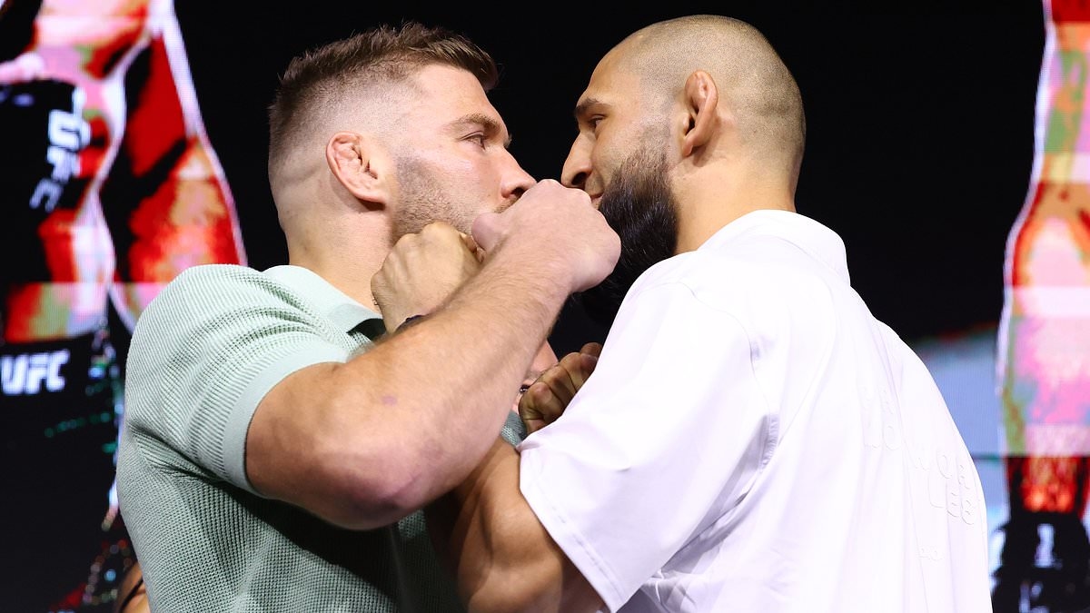 Dricus Du Plessis vs Khamzat Chimaev - UFC 319: Live score and round-by-round updates as South African aims to defend middleweight title
