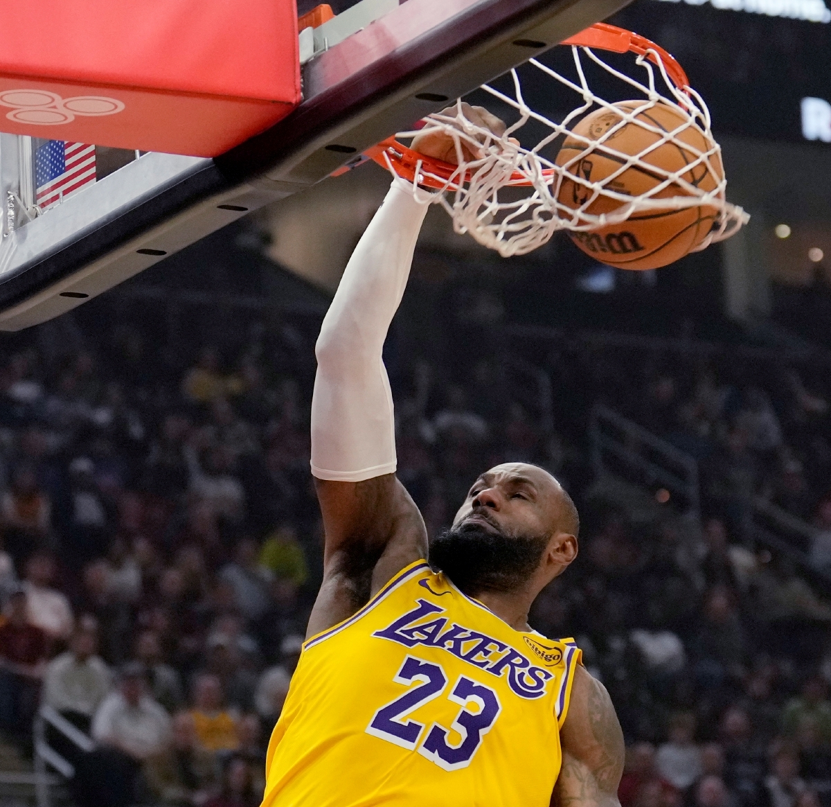 NBA: Se concreta histórica venta de los Lakers