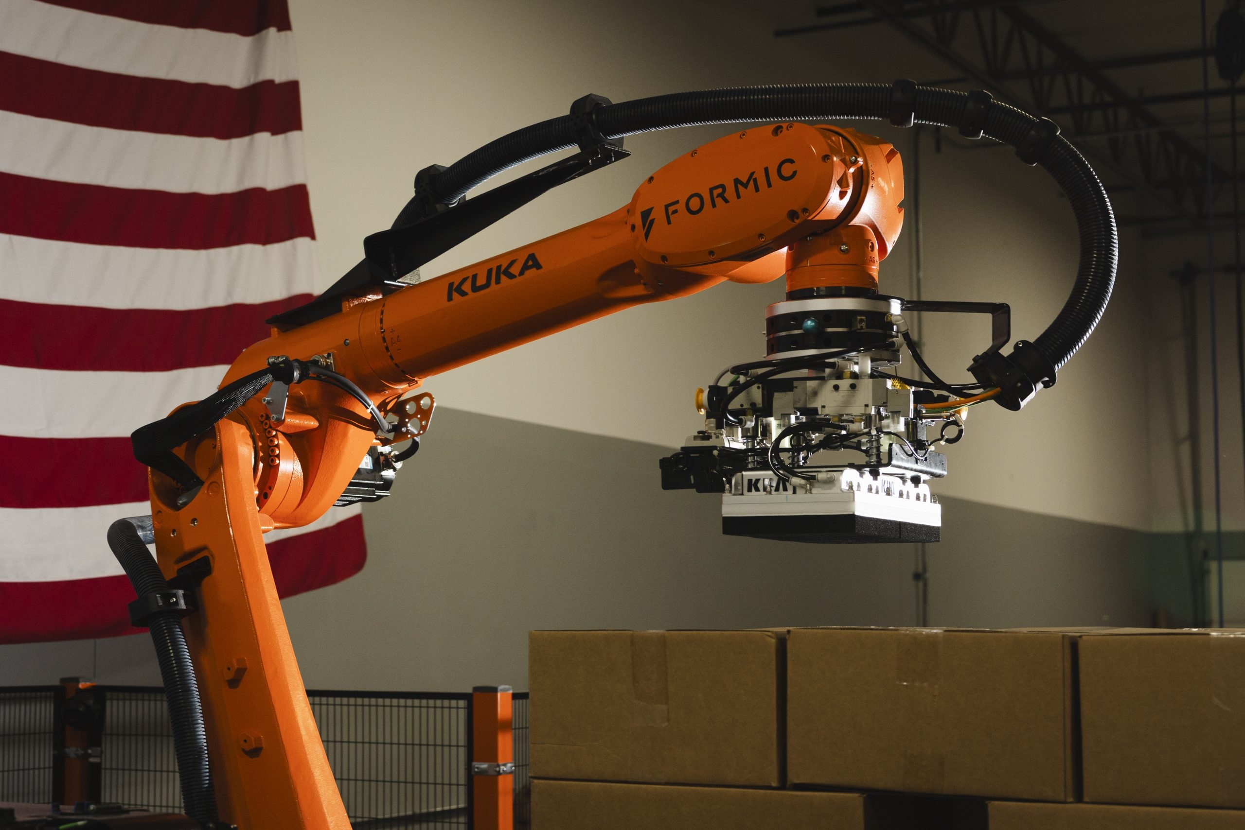 I robot noleggiati svolgono i lavori peggiori e aiutano le fabbriche a mantenere impiegati gli esseri umani.