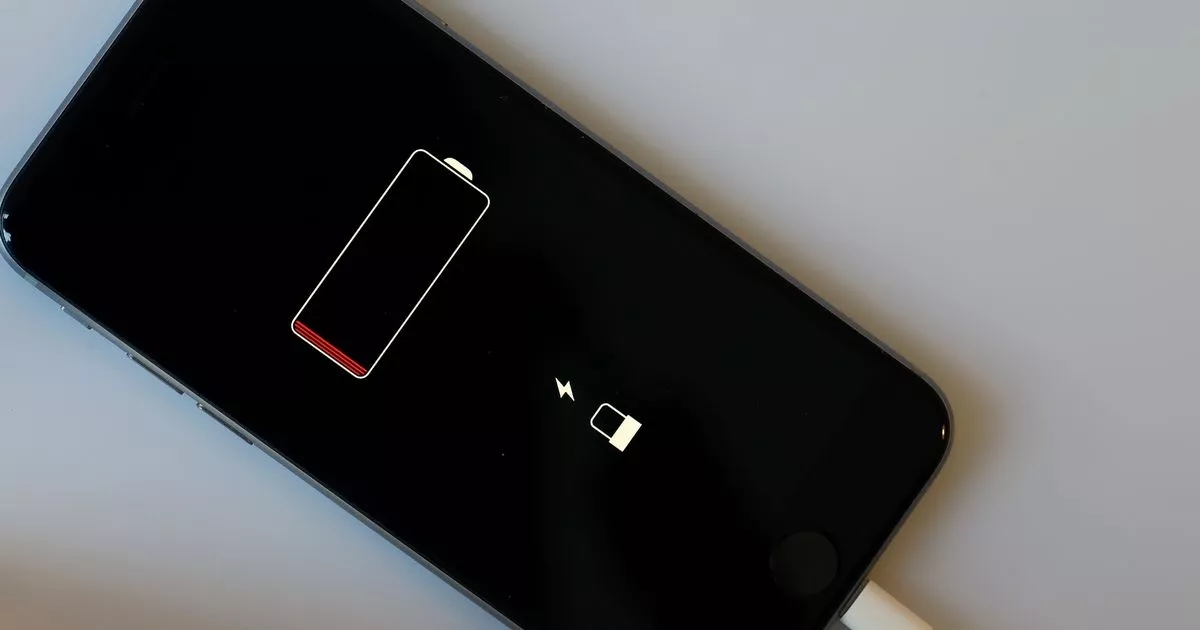 One common iPhone habit millions do everyday that drains your battery to zero