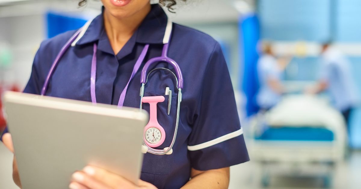 NHS-verpleegkundigen melden 'afschuwelijke' A&E-gewelddadigheid - spugen, slaan en wapenbedreigingen
