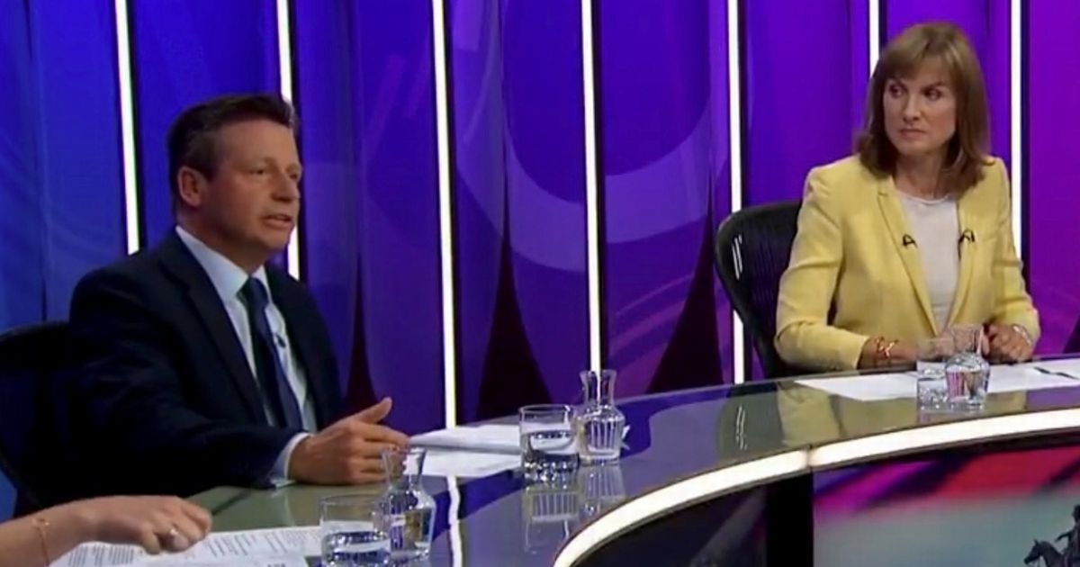 La audiencia de BBC Question Time se pone histérica cuando Fiona Bruce critica duramente a un diputado conservador de alto rango.