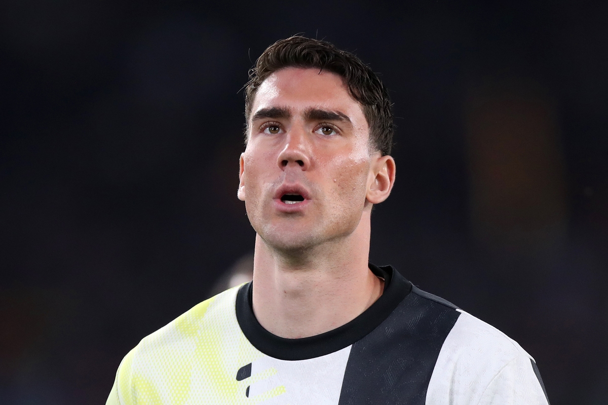 Milan ve Juventus arasında Ağustos ayında belirleyici olacak Vlahovic görüşmeleri