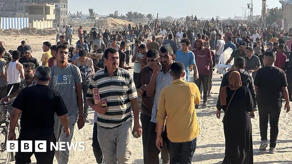 Pelo menos 15 mortos em incêndio israelense perto de centro de ajuda em Gaza, dizem médicos