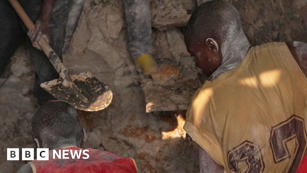 La BBC ottiene un raro accesso alla miniera congolese che alimenta i telefoni cellulari