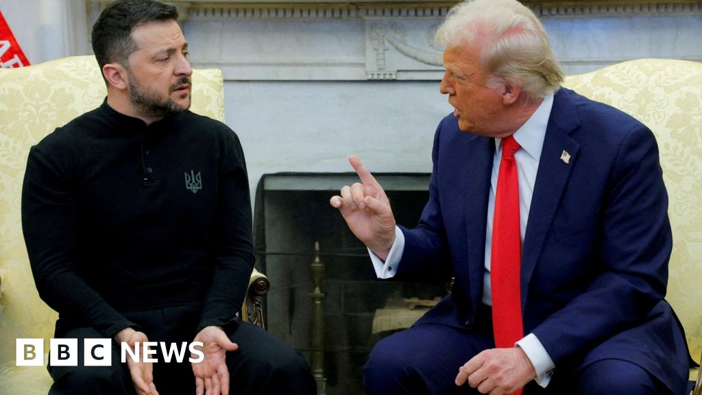 Белый дом заявил, что США приостановили некоторые поставки оружия на Украину