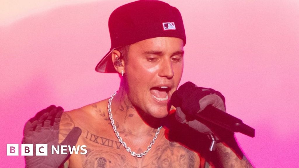 Justin Bieber sort un nouvel album surprise