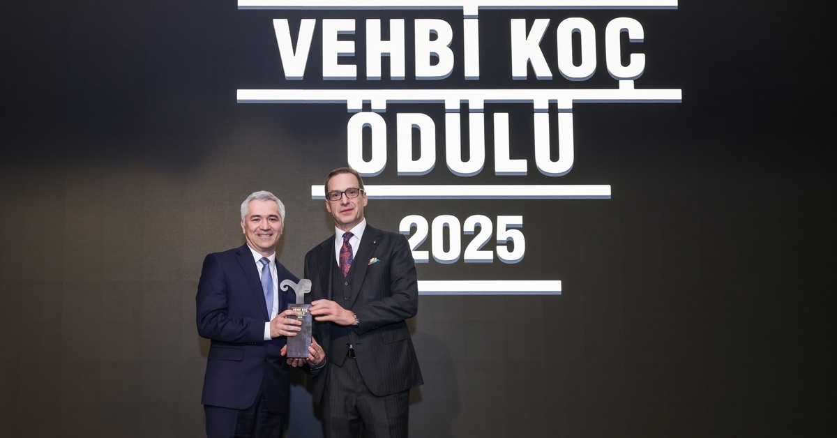 O vencedor do Prêmio Vehbi Koç é a Assoc. Dra. Era Kıvanç Birsoy