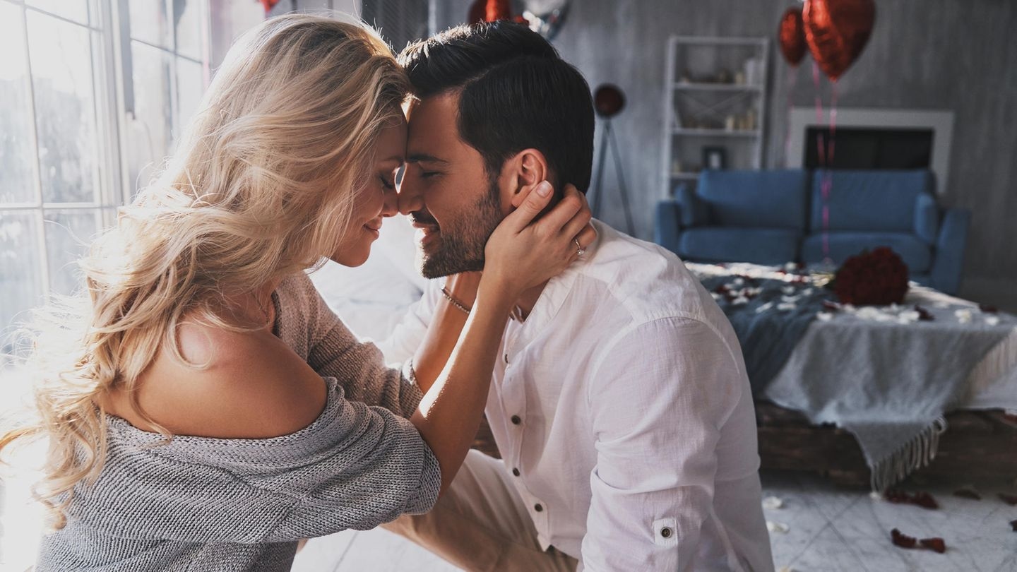 Liefdesgeluk: 5 tekenen dat anderen jaloers zijn op je relatie