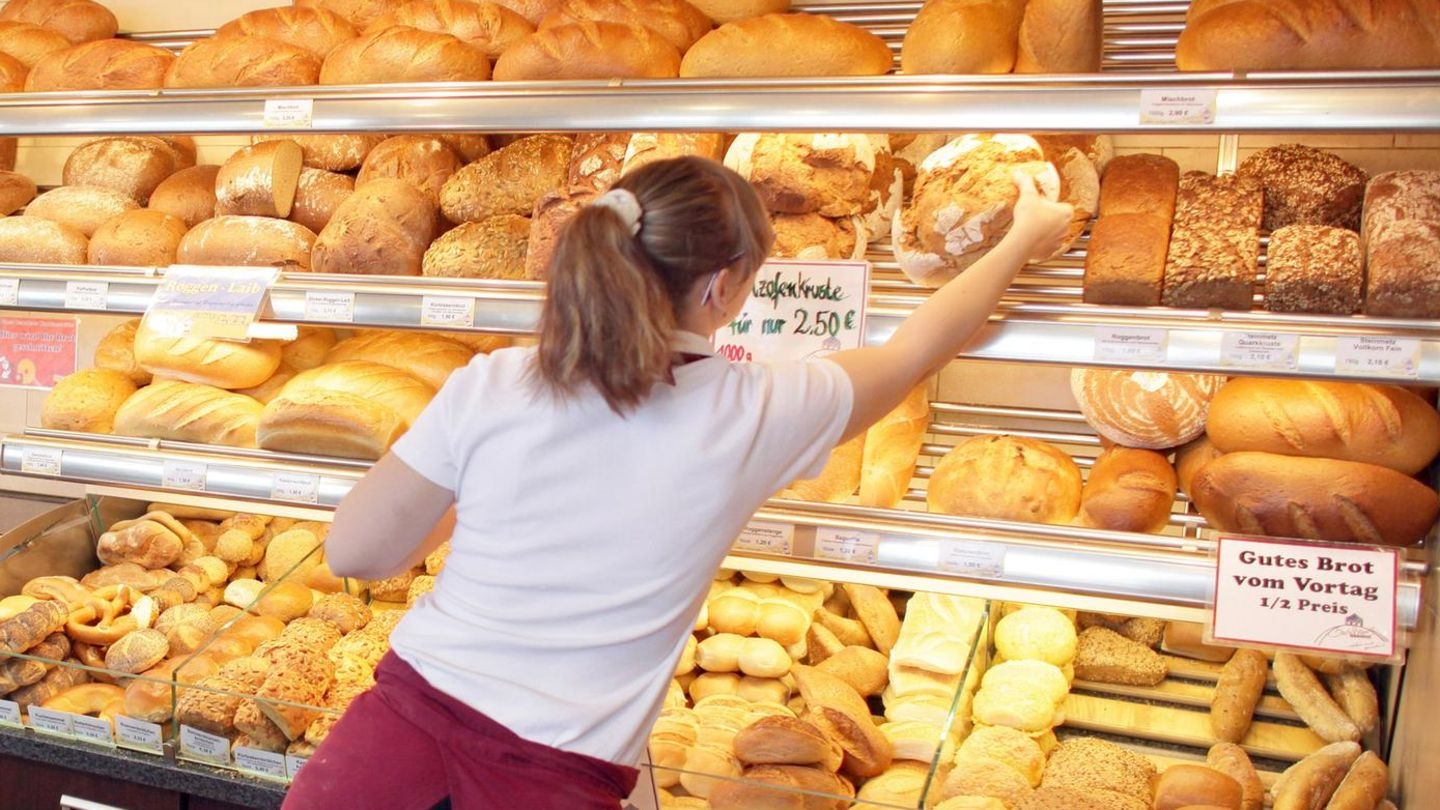 Rising prices: Are bakers taking money out of our pockets? | Capital+