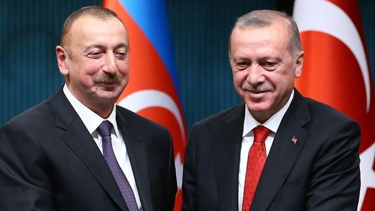 Aliyev felicitou o presidente Erdogan pelo seu aniversário