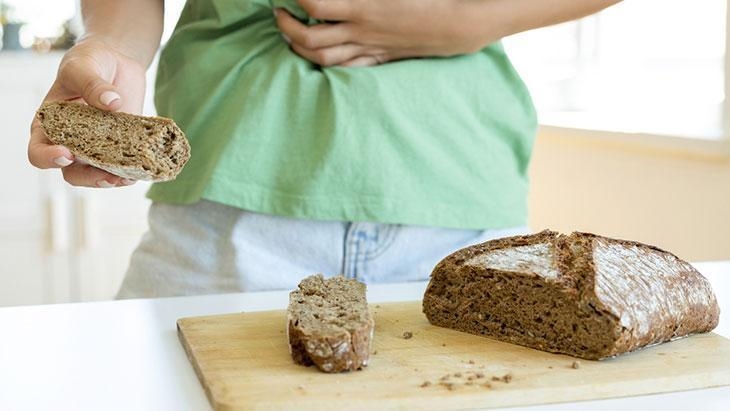 If you have these symptoms, be careful: You may have celiac disease! It causes damage to the small intestine.