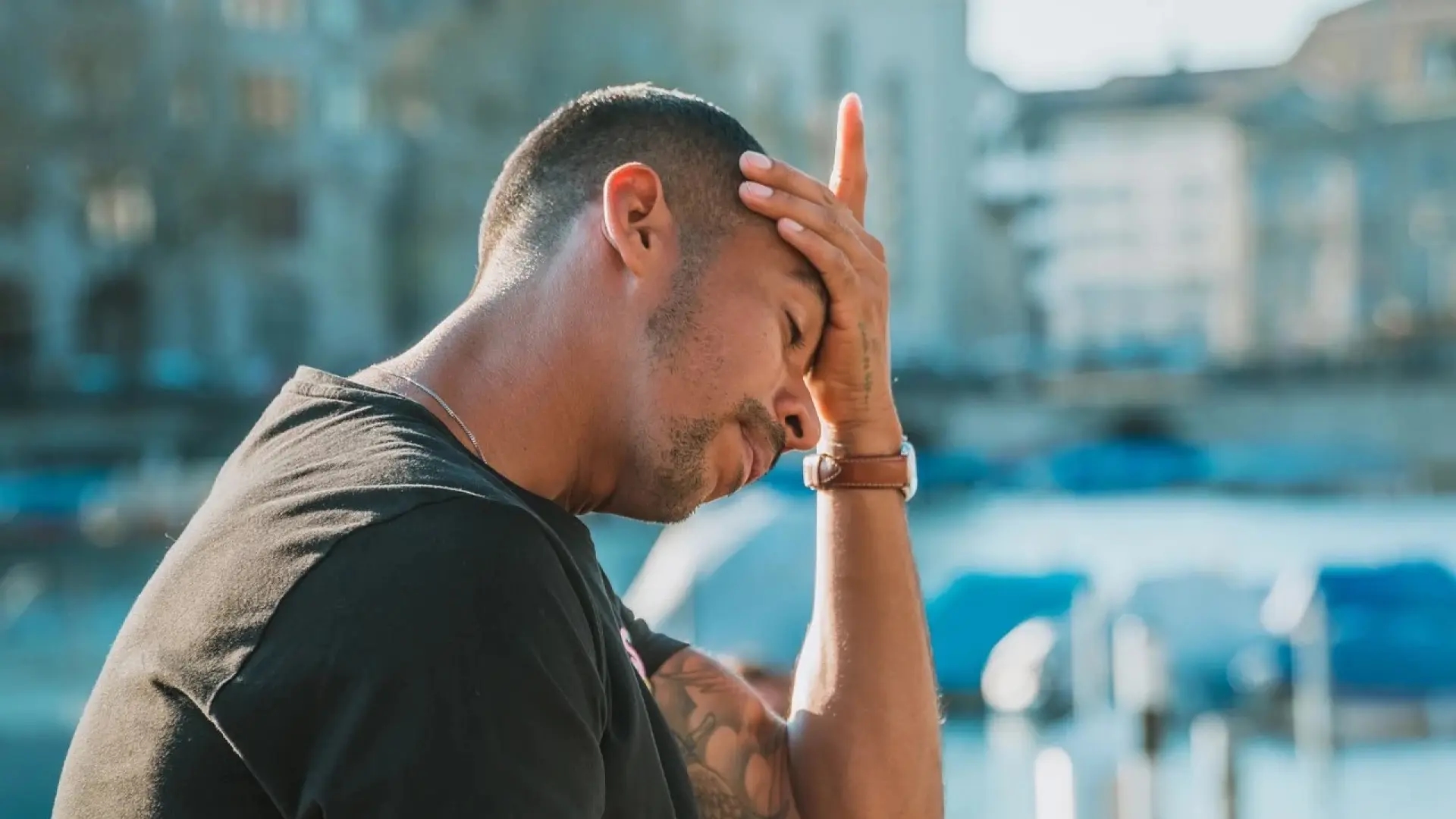 Come comportarsi con una persona negativa secondo la psicologia