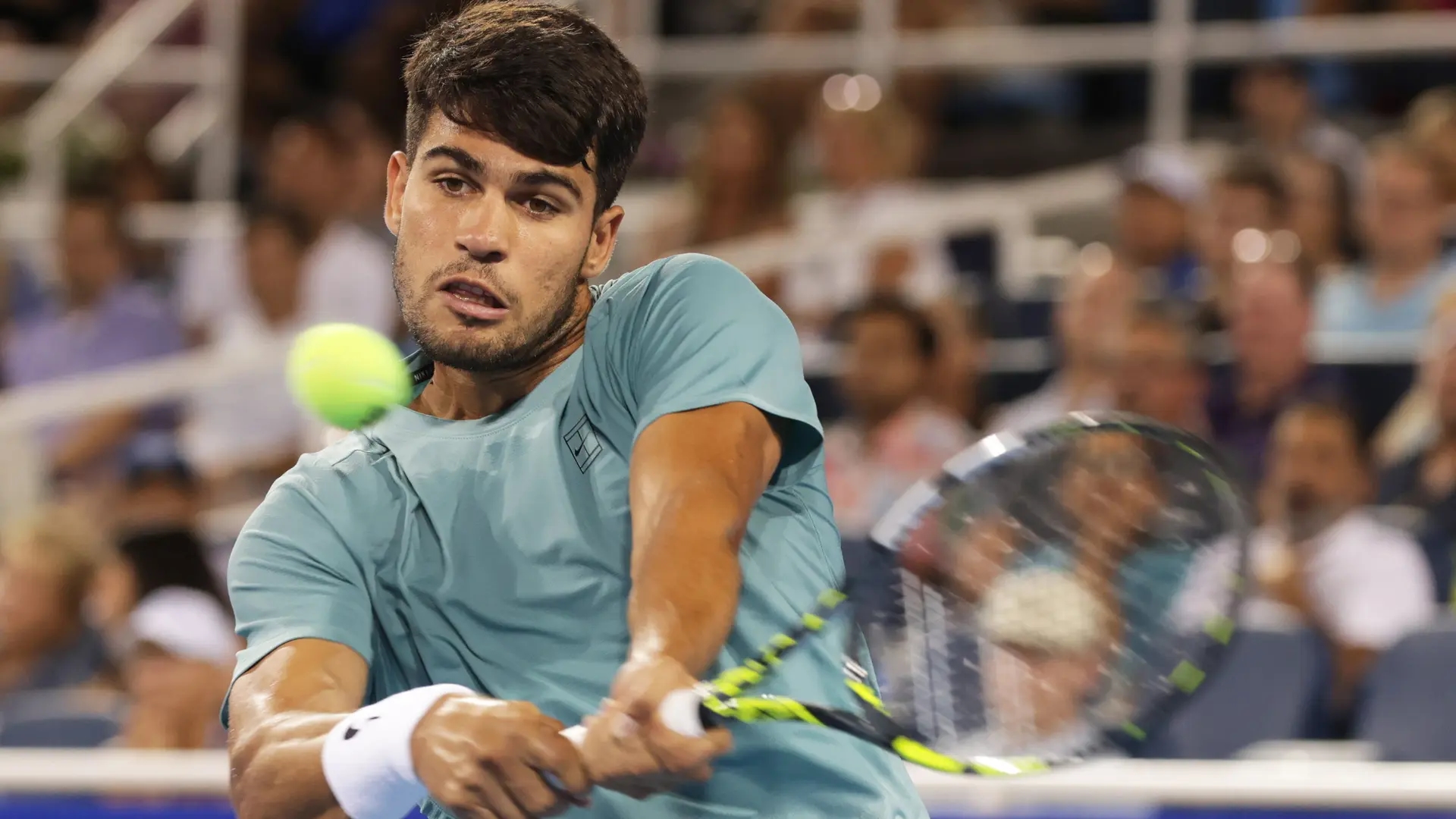 Carlos Alcaraz zeigt gegen Luca Nardi seine beste Leistung und erreicht das Viertelfinale von Cincinnati.