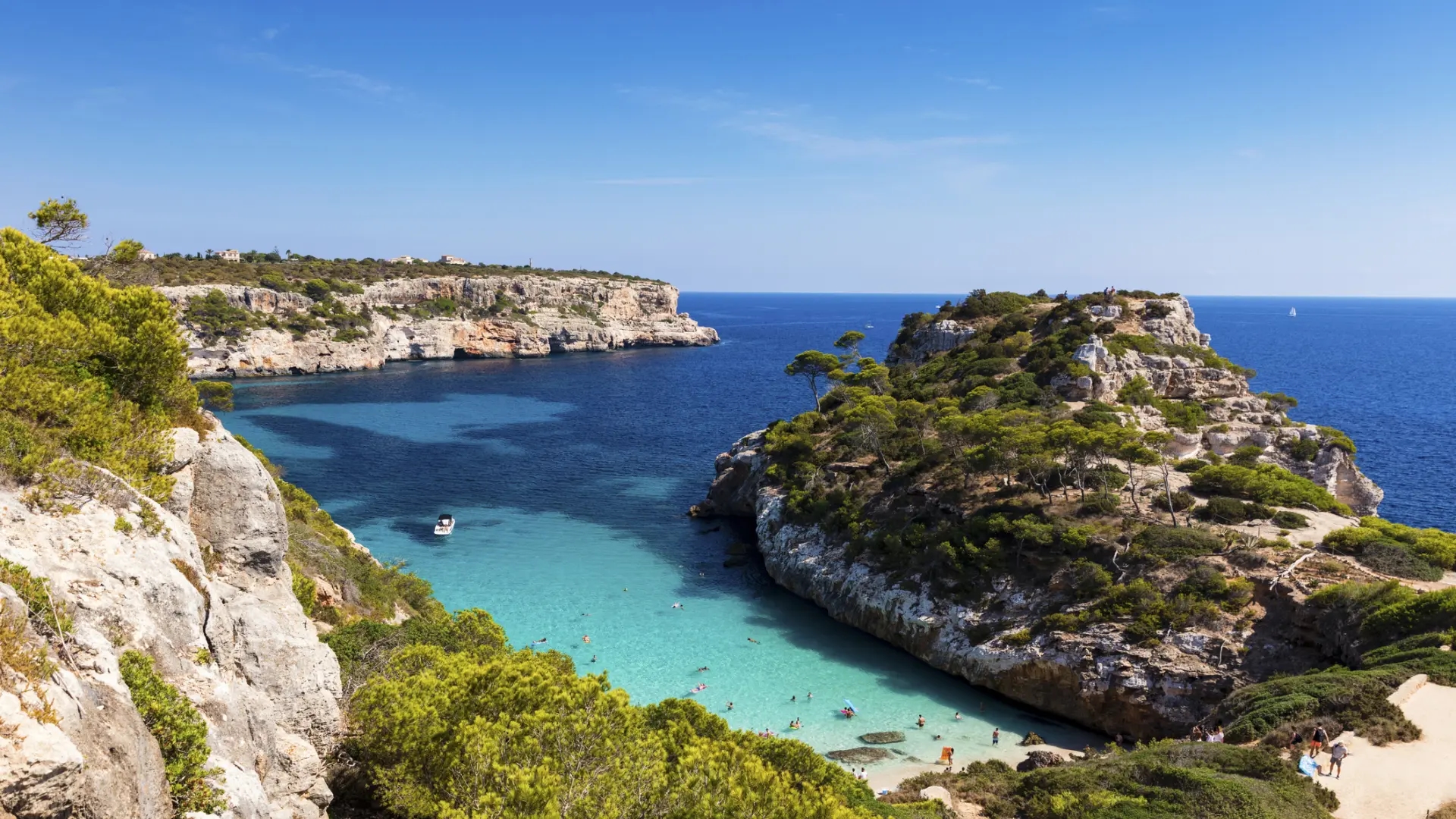Mallorca'nın en ünlü plajında ​​turist olan Jhamil: "Çok daha iyileri var."
