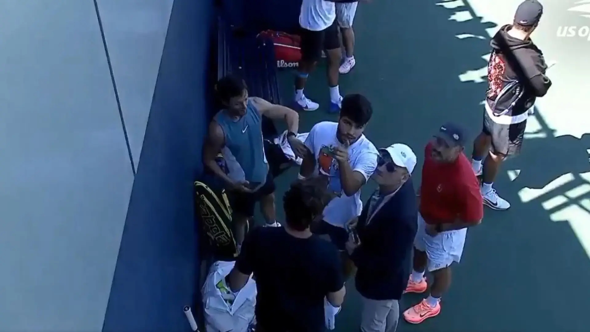 Irytacja Carlosa Alcaraza związana z kamerami i mikrofonami na kortach treningowych US Open: „Wszystko słychać”.