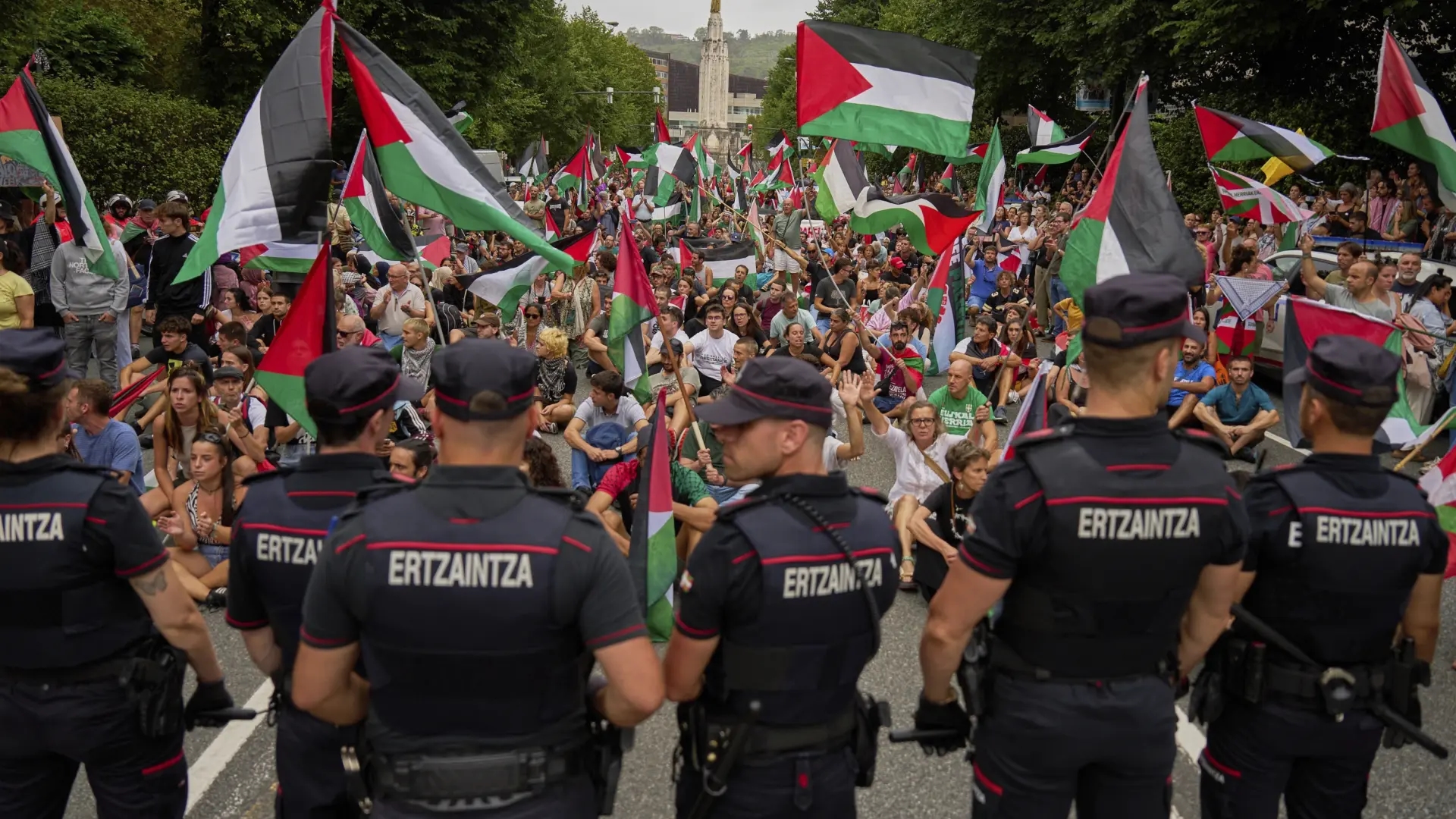 Die drei Personen, die wegen pro-palästinensischer Proteste auf der Bilbao-Etappe der Vuelta festgenommen wurden, wurden freigelassen.