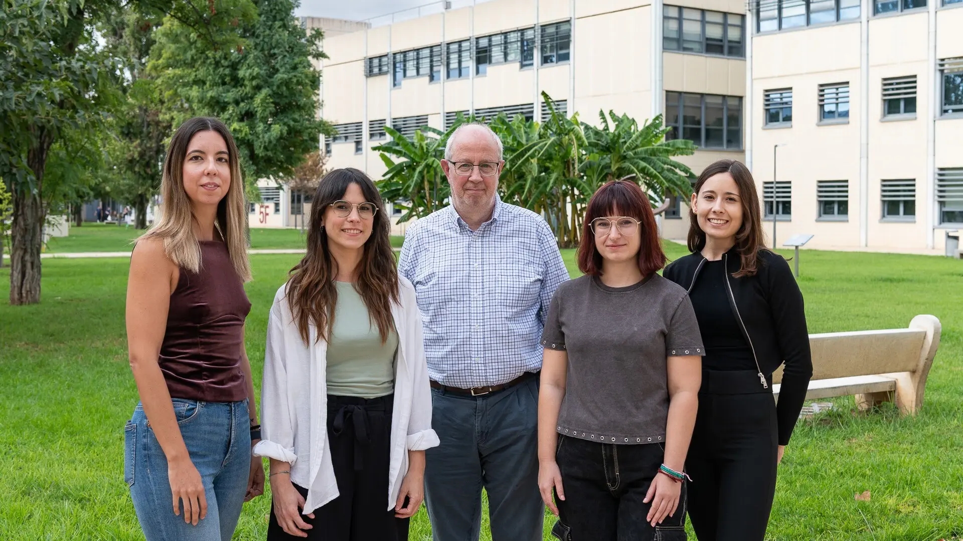 New smart nanoparticles created capable of eliminating tumor cells and stopping melanoma