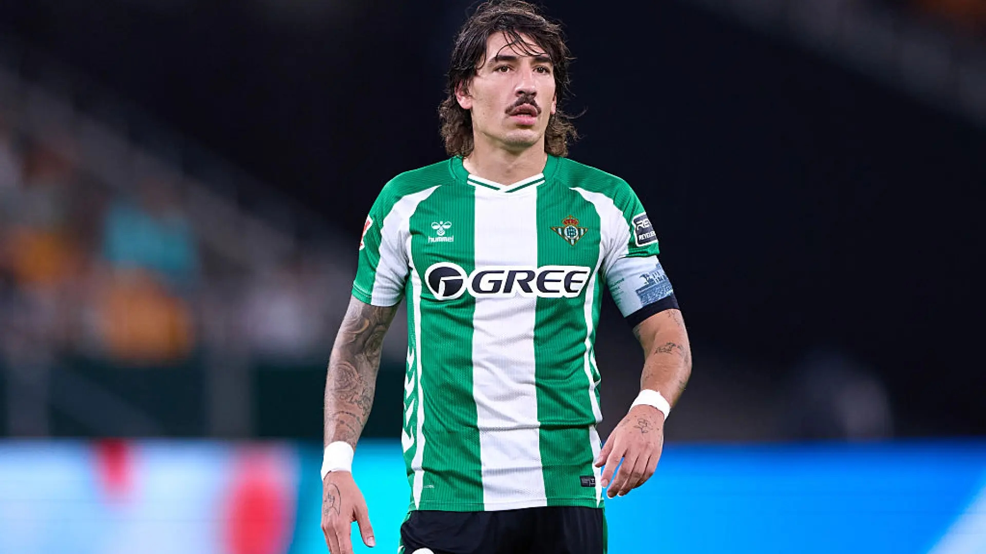 Héctor Bellerín, schietto sul conflitto di Gaza: "Lo vediamo sui nostri telefoni... come calciatori, dobbiamo fare molto di più".