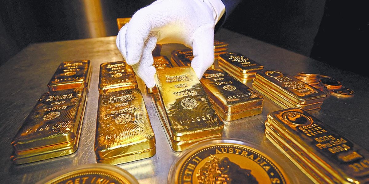 Ouro sobe devido à ameaça tarifária contra a Europa