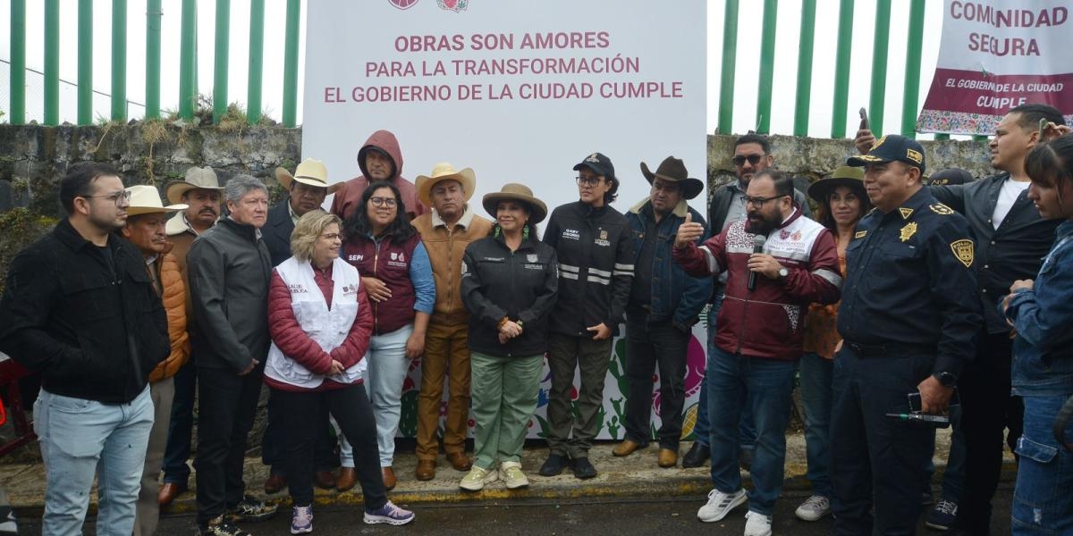 Auf Anfrage der Bewohner von San Miguel Ajusco während des Programms „Haus für Haus“ kehrt Brugada zurück, um die gewünschten Arbeiten und Programme zu initiieren.