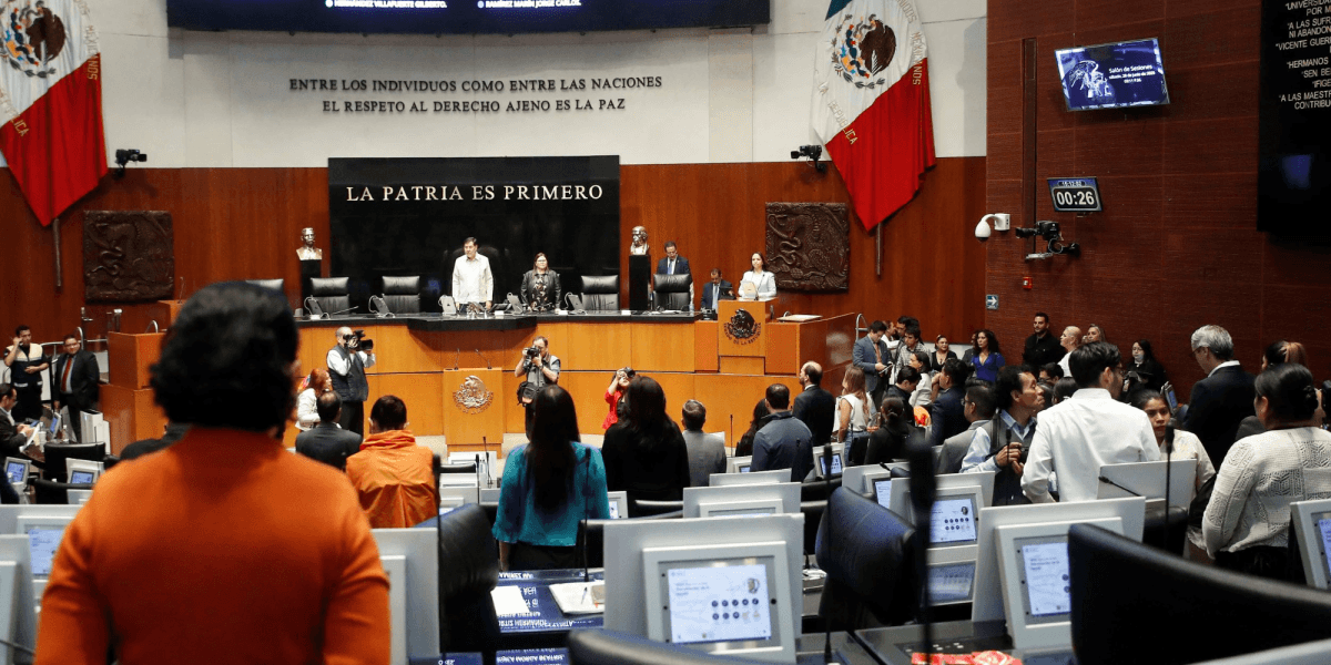 Il Senato approva la nuova legge sulle telecomunicazioni e la radiodiffusione con alcune modifiche.