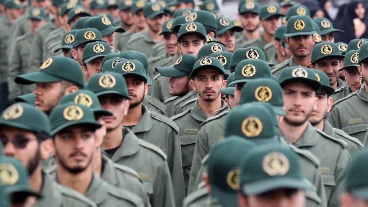Israel afirma ter matado mais três comandantes da Guarda Revolucionária e o Irã em bombardeios