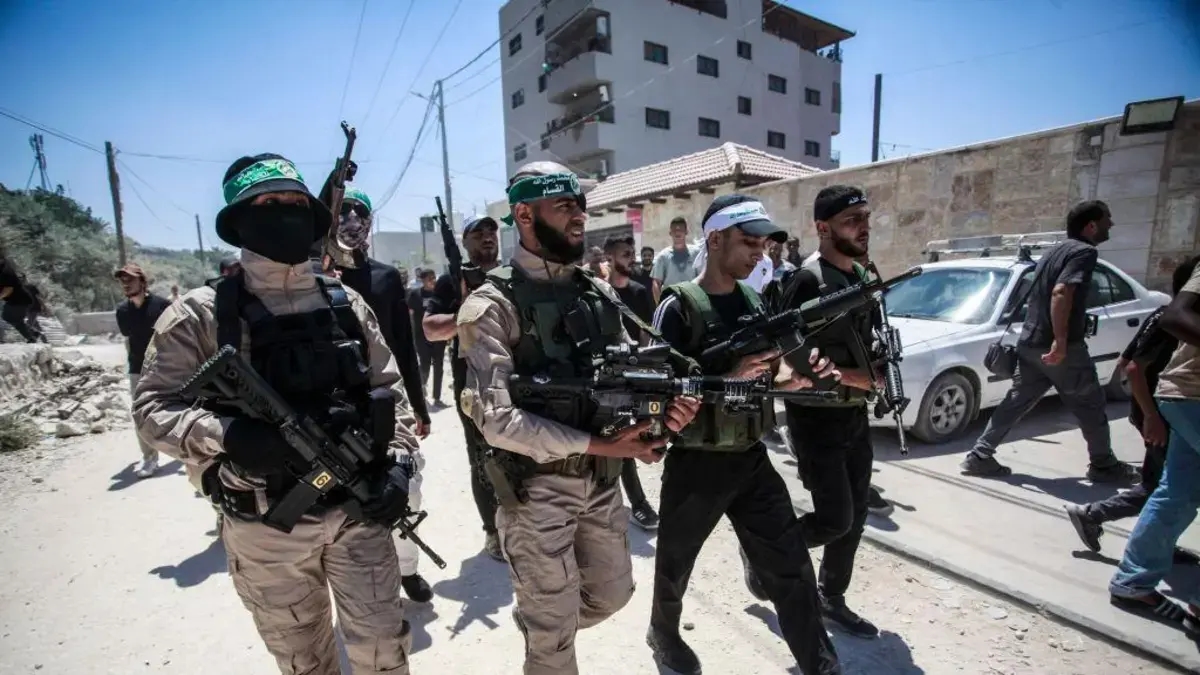Hamas militants storm Israeli base in Khan Yunis, Gaza: hand-to-hand fighting and escape through tunnels