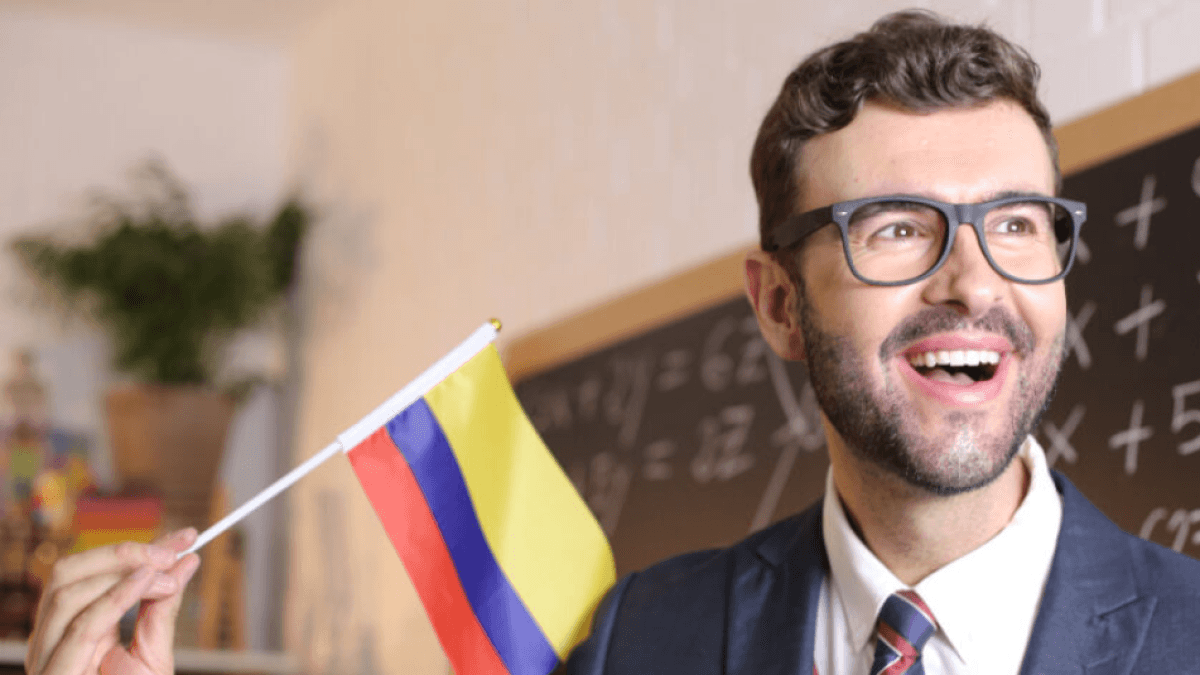 In Kolumbien können pensionierte Lehrer eine zusätzliche monatliche Zulage erhalten: Was sind die Voraussetzungen?