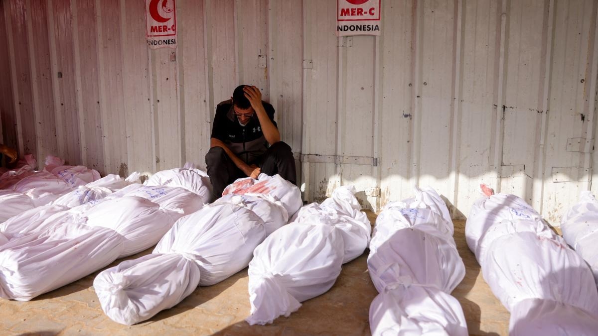Se estima que en Gaza hay hasta 20.000 muertos adicionales a los más de 53.700 registrados, ¿por qué?