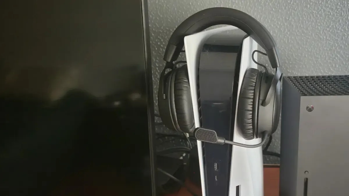 HyperX Cloud III S Wireless: conforto imediato e som que acompanha como deve ser