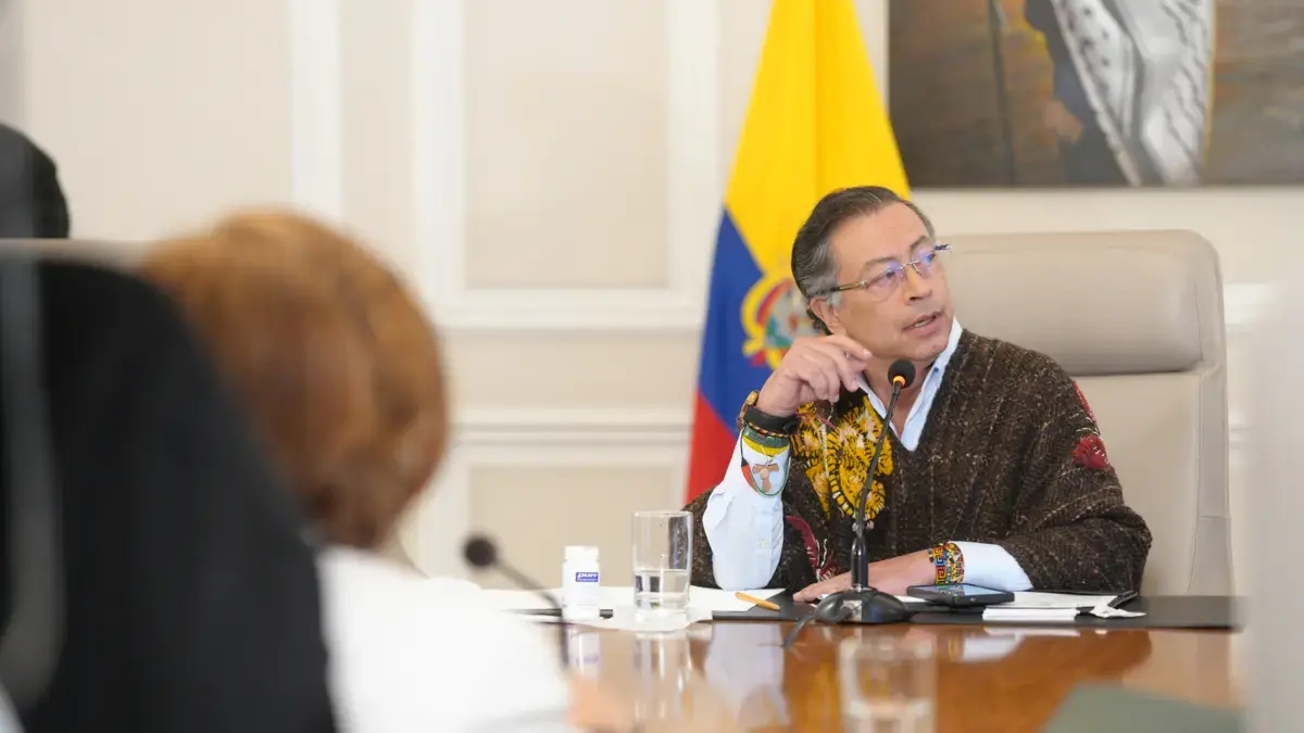 Il presidente Petro risponde all'ELN per l'omicidio di Miguel Uribe e chiede a Maduro di "rimuovere" la guerriglia e la Seconda Marquetalia dal Venezuela