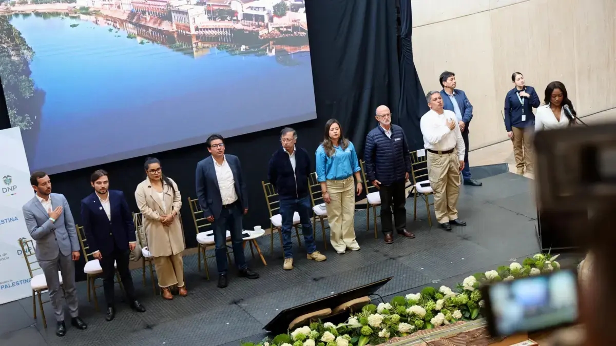 Rząd Petro ogłosił rozpoczęcie przetargu na lotnisko Coffee w Manizales: inwestycja wyniesie 828,423 miliardów dolarów.