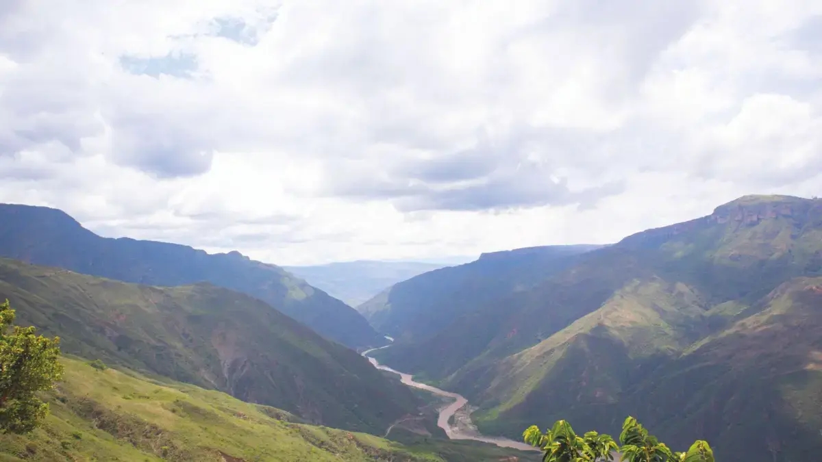 Mistérios do Cânion Chicamocha: Entre criaturas pré-históricas e exploradores alemães