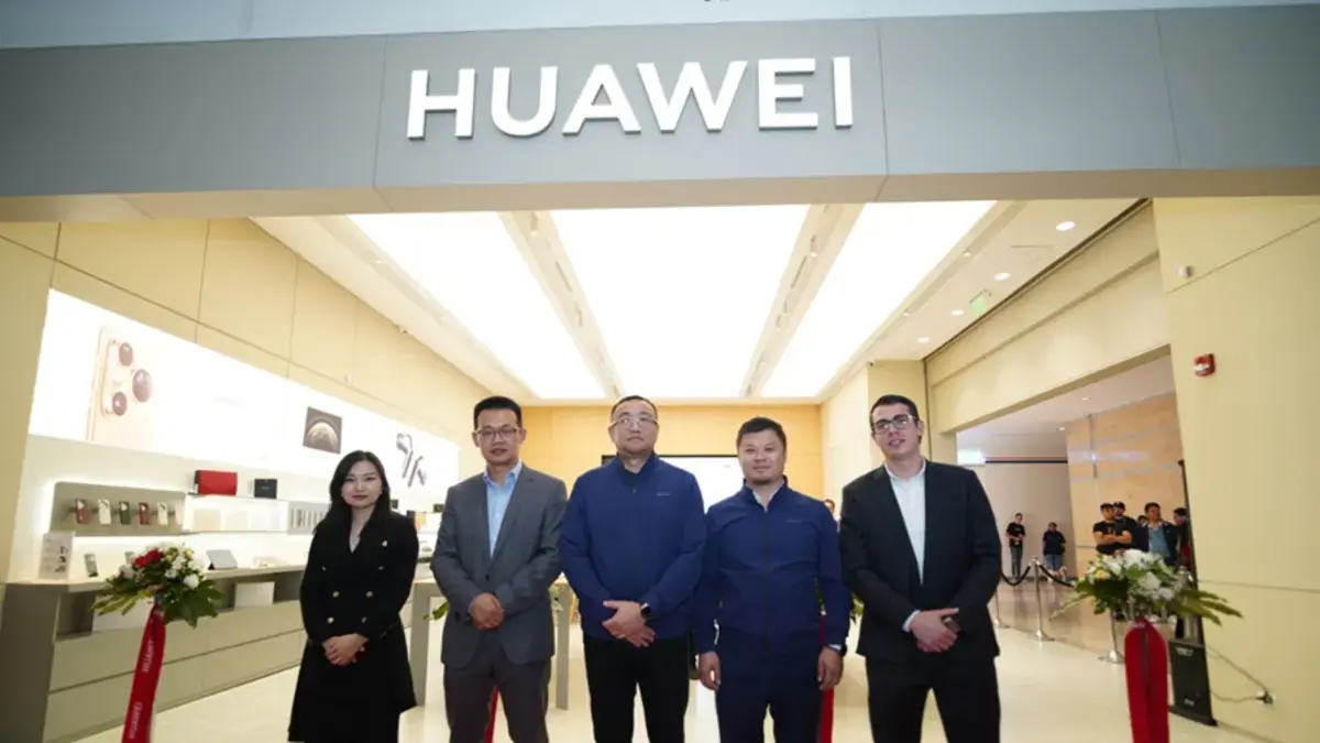 Huawei inaugura duas novas lojas de experiência em Bogotá