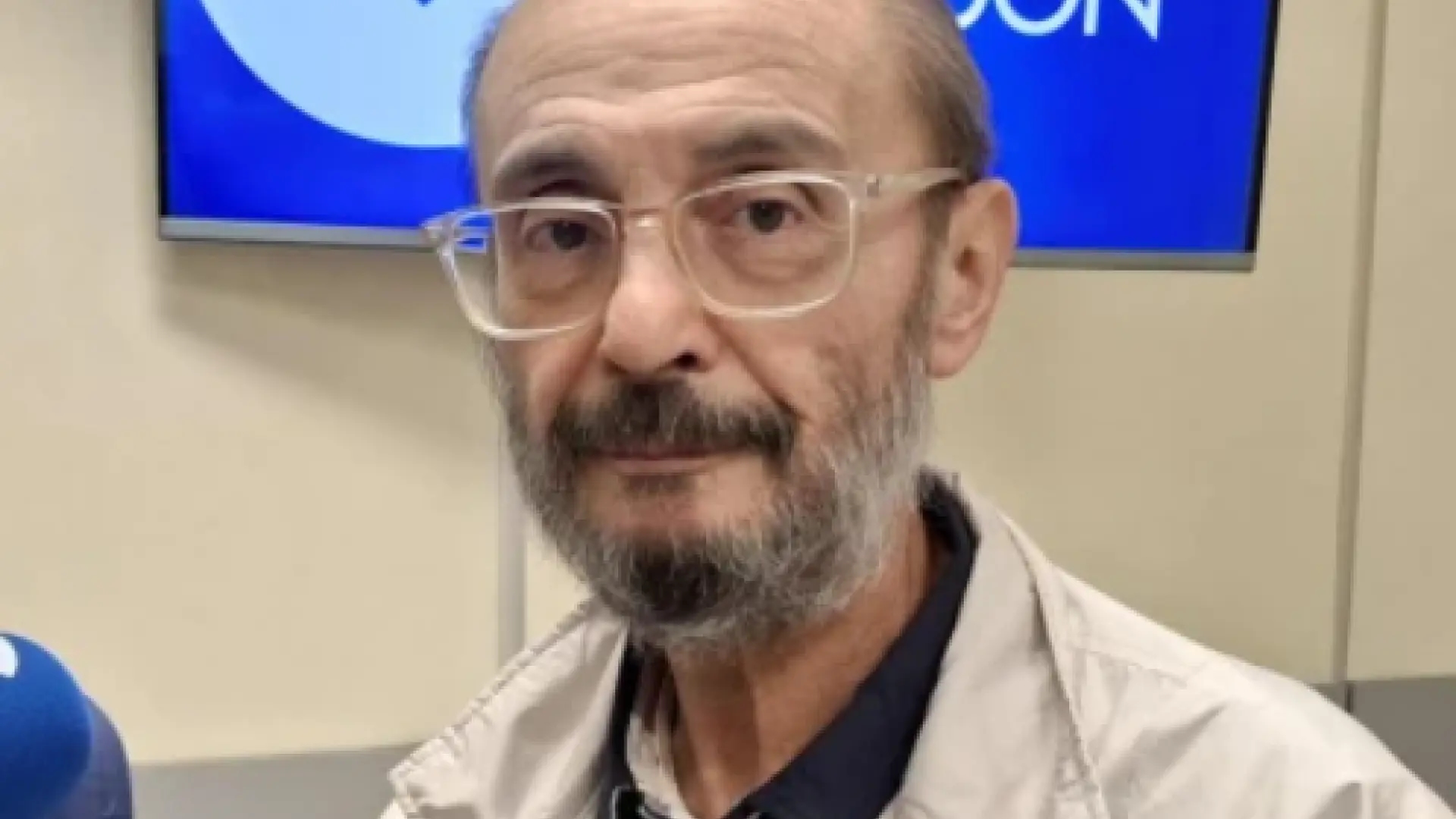 Wzruszające pożegnanie Carlosa Herrery z Javierem Lambánem: „Przyjaciel i prawdziwy Hiszpan”.