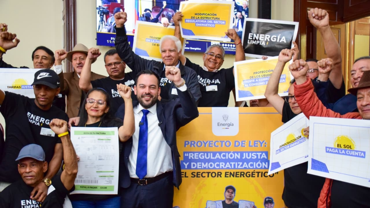 Maggiori tariffe per gli impianti idroelettrici, pagamento dell'opzione tariffaria e modifiche al Creg: ecco cosa prevede la riforma elettrica del governo Petro.