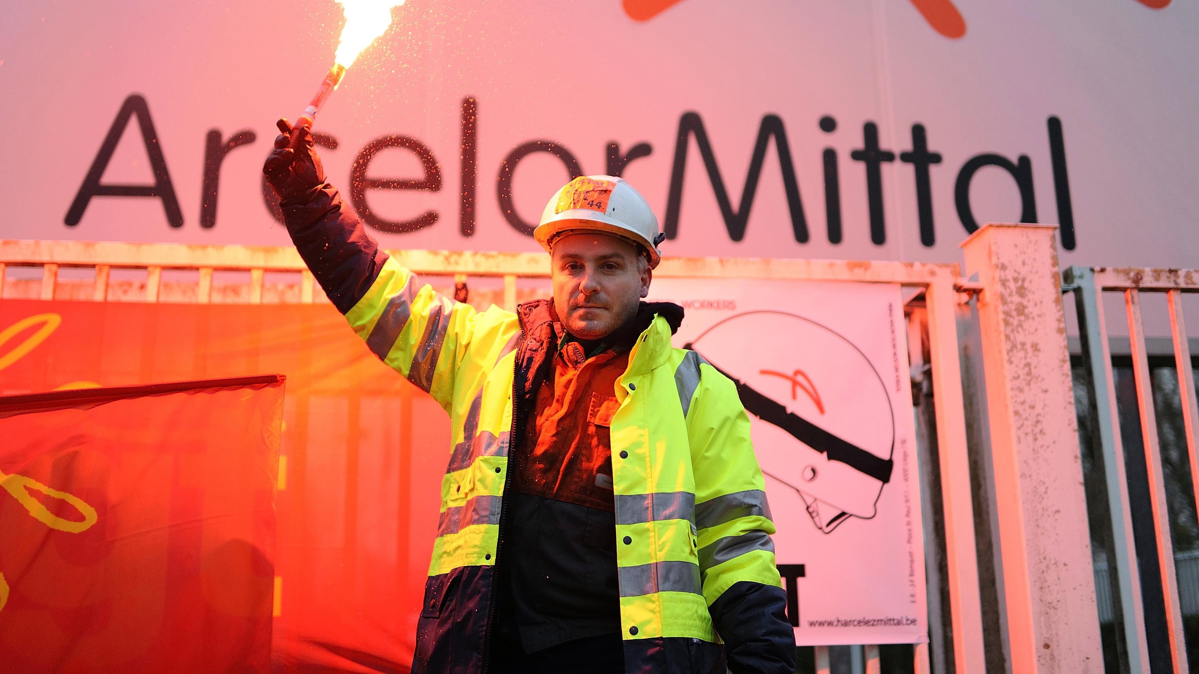 ArcelorMittal подтверждает свое «намерение» инвестировать 1,2 млрд евро в Дюнкерк, но сохраняет свой социальный план
