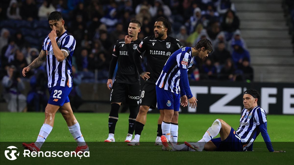 "Joguem à bola". FC Porto cede empate ao cair do pano e fica a seis pontos da liderança