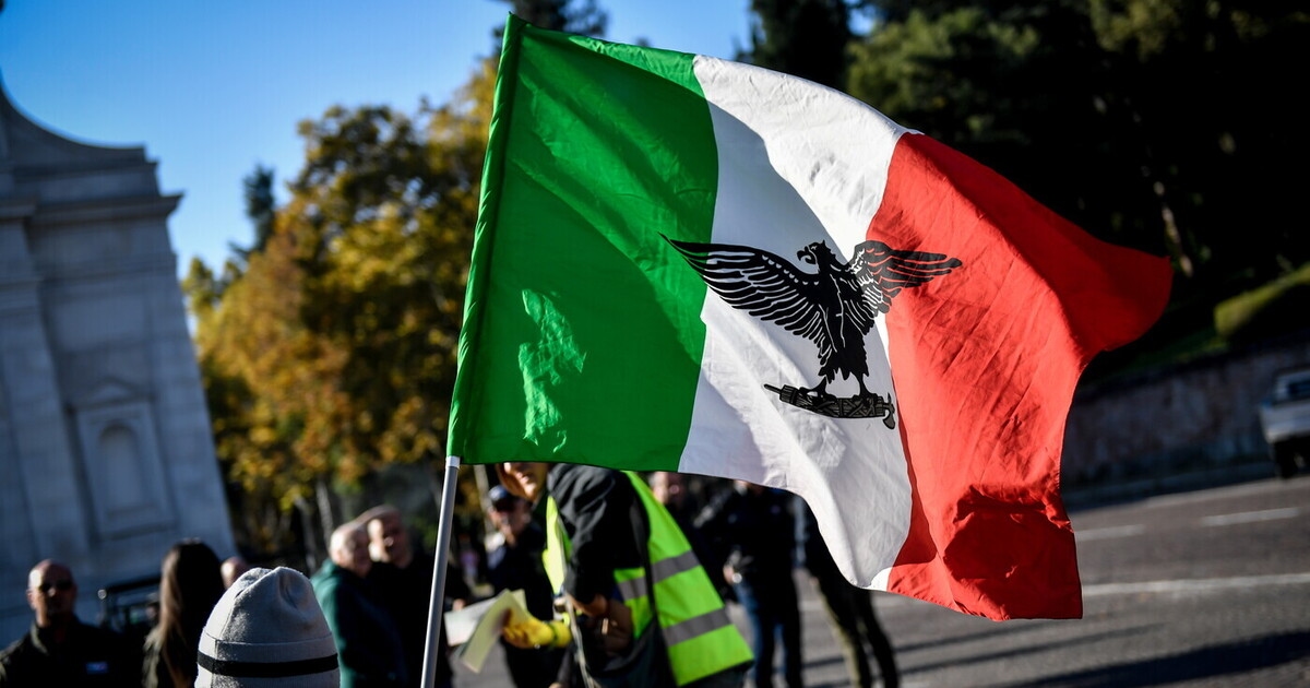 Weit verbreiteter Mikrofaschismus und maskierter Veterofaschismus in einer sich verändernden Gesellschaft