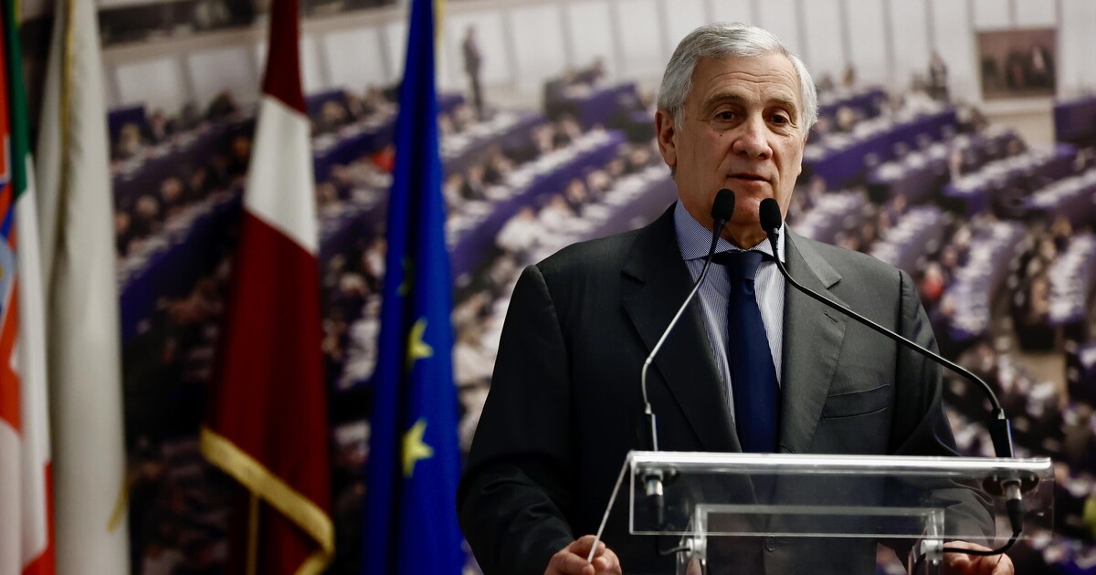 Tajani: "¿Meloni no está en Kyiv? Pregúntale". Luego el retroceso: "Unidad de propósito en Ucrania"