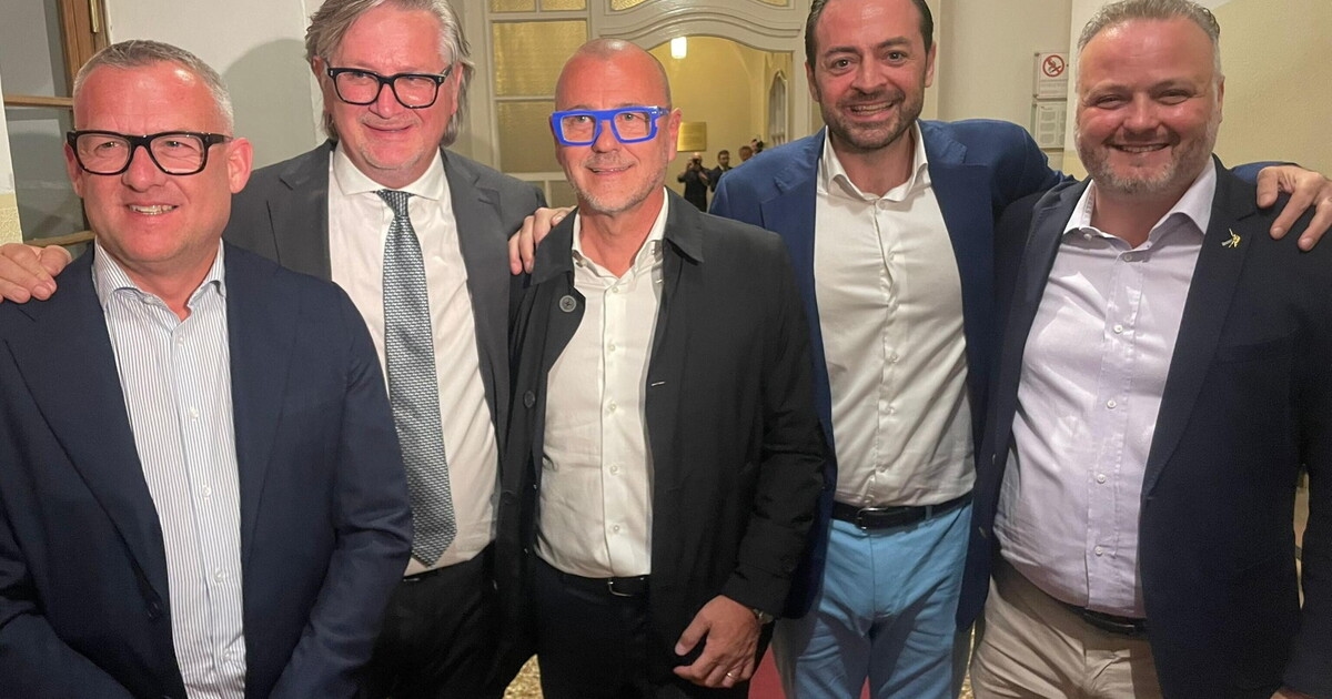 Il nuovo sindaco di Bolzano è Corrarati. Il centrodestra: "Vittoria storica"