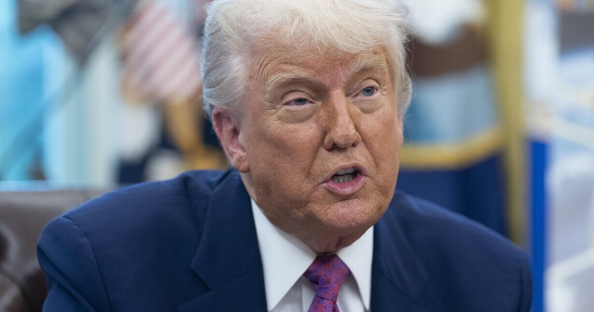 Trump Tekrar Fikrini Değiştirdi, Avrupa'yı Yüzde 50 Gümrük Vergisiyle Tehdit Etti