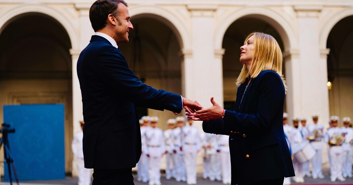 Meloni-Macron, three hours without witnesses: the goal is to keep Europe united at the G7
