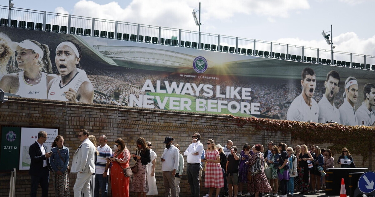 A stroll through the secrets of Wimbledon