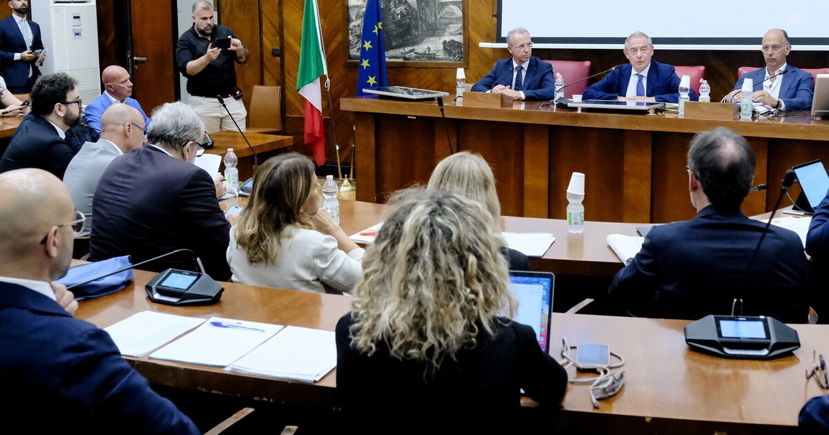 Ilva s'éloigne des particuliers et se rapproche de l'État. Ce qui ne colle pas
