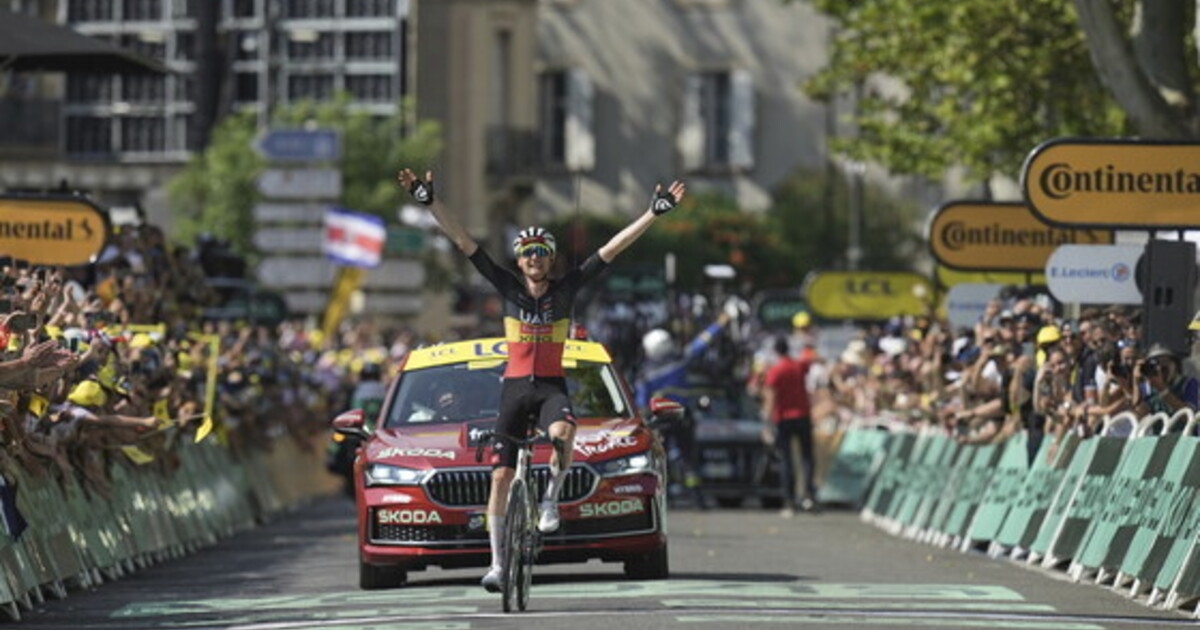 Tim Wellens wint de carnavaletappe van de Tour de France in Carcassonne